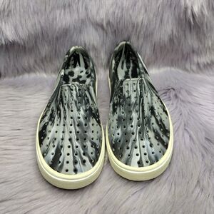 Native Marbled Miles Slip-On Water Shoes Unisex Kids Size J2 Black Grey